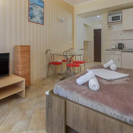 Beach Apartment *